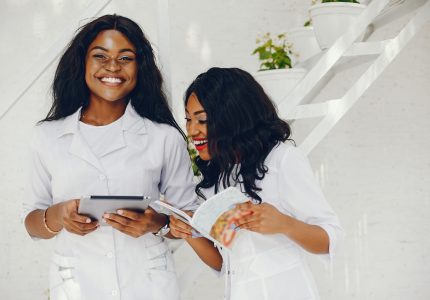 black-women-with-stethoscope